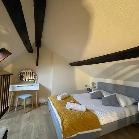 Gare - Sur Le Toit Du Donjon Appartamento *