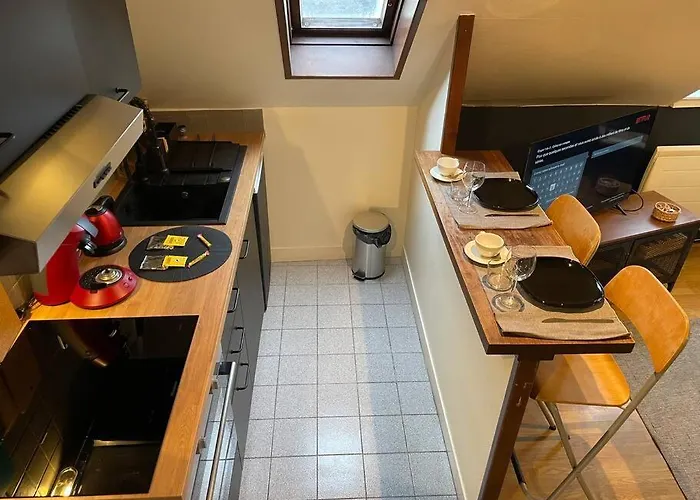 Gare - Sur Le Toit Du Donjon *