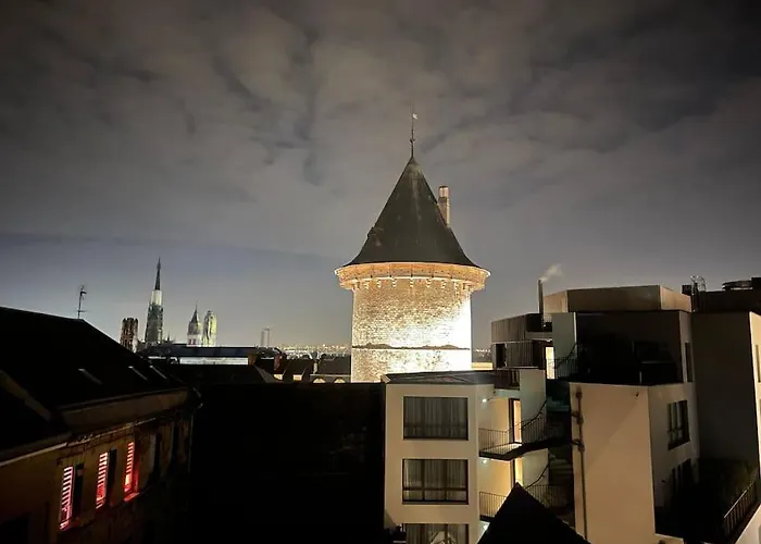 Gare - Sur Le Toit Du Donjon * Ρουέν